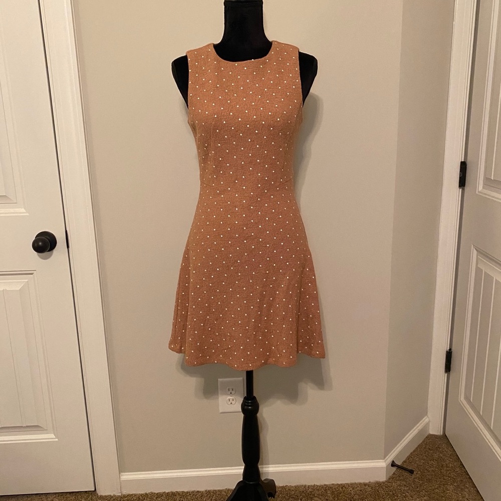 Chelsea & Violet tan textured dot dress